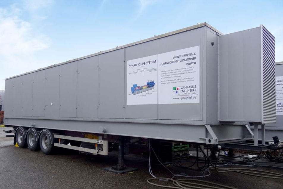 Luminus B2B - Mobile Uninterruptible Power Supply: een Mobile UPS verzekert u continu van stroomtoevoer van hoge kwaliteit, zonder onderbreking, waar u maar wilt.