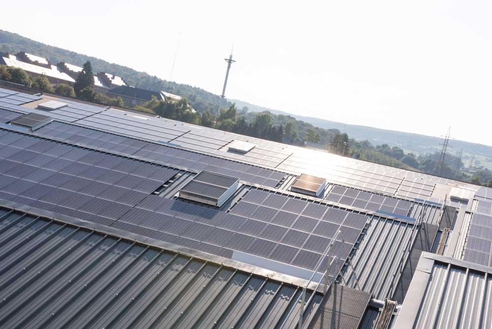Luminus Corporate - Spa, la plus grande installation de panneaux solaires en Wallonie.